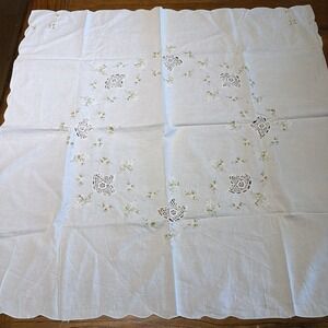 Vtg Hand Embroidered Small Linen Tablecloth Whie & Blue Flowers 31" Square